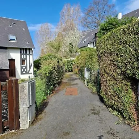 Le Pommier Normand 펜션 *